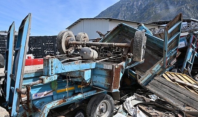 manisa-buyuksehir-hurda-arac-ve-malzemeleri-mkeye-devrediyor-Fp1TqW8W.jpg