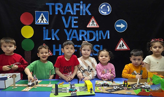 trafik-kurallarini-eglenerek-ogrendiler-6sFuvfXL.jpg